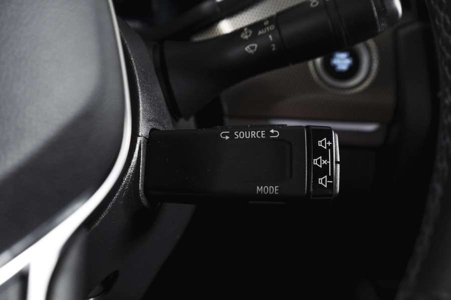 Renault Arkana 1.6 E-Tech full hybrid 145 techno | Dig. Cockpit | Adapt. Cruise | Stoel-+Stuurverw. | PDC | Camera | NAV + App, Connect | ECC | Afn. Trekhaak | LM 18" |