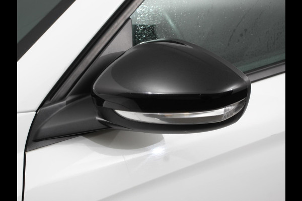 Opel Corsa 1.2 Edition Airco Navigatie Apple Carplay/Android Auto  Lichtmetalen Velgen Cruise Control Parkeersensoren achter