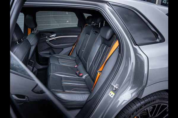 Audi e-tron 55 quattro S edition 95 kWh - 3x S-Line l Chronos l Pano l Trekhaak l B&O