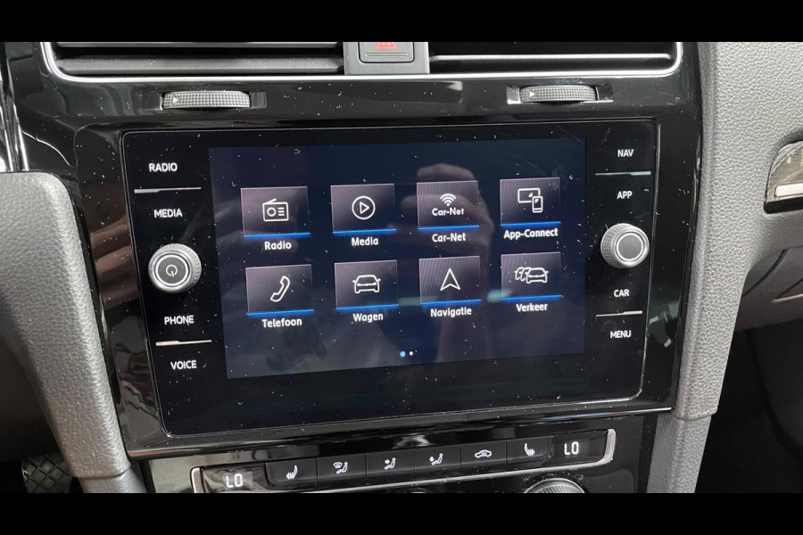 Volkswagen Golf 7.5 1.5 TSI 150PK Highline R-LINE NAVI LED