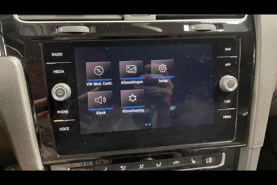 Volkswagen Golf 7.5 1.5 TSI 150PK Highline R-LINE NAVI LED