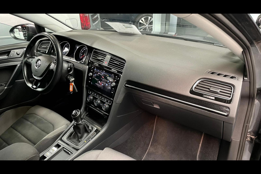 Volkswagen Golf 7.5 1.5 TSI 150PK Highline R-LINE NAVI LED