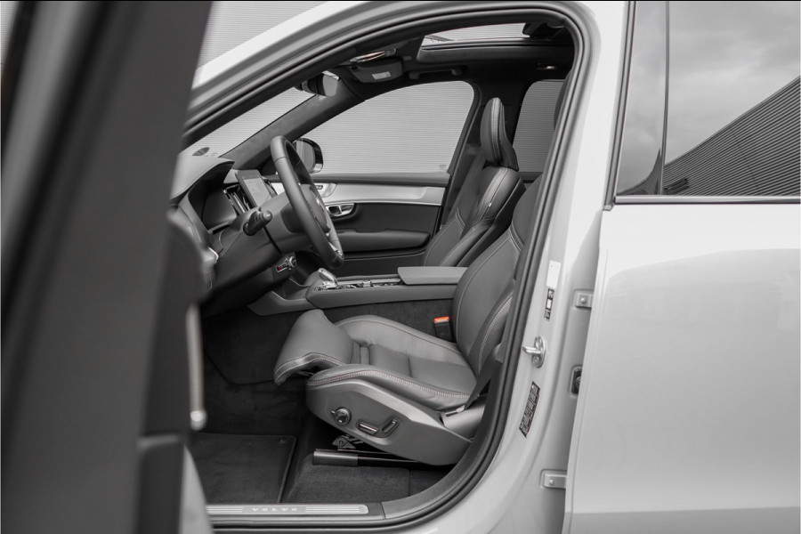 Volvo XC90 2.0 T8 Plug-in hybrid AWD Ultra Black Edition 7p B&W Pano Massage Stoelventilatie Trekhaak