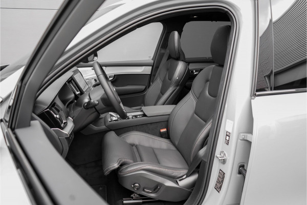 Volvo XC90 2.0 T8 Plug-in hybrid AWD Ultra Black Edition 7p B&W Pano Massage Stoelventilatie Trekhaak