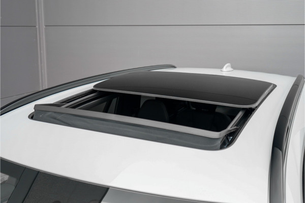 Volvo XC90 2.0 T8 Plug-in hybrid AWD Ultra Black Edition 7p B&W Pano Massage Stoelventilatie Trekhaak