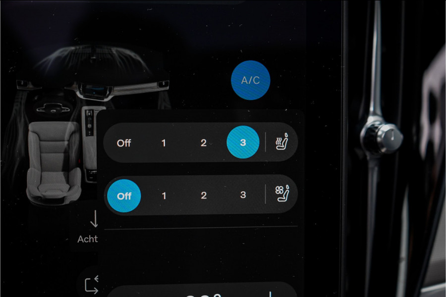 Volvo XC90 2.0 T8 Plug-in hybrid AWD Ultra Black Edition 7p B&W Pano Massage Stoelventilatie Trekhaak
