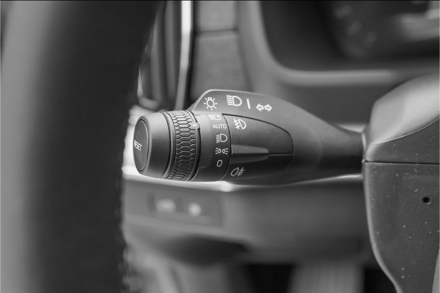 Volvo XC90 2.0 T8 Plug-in hybrid AWD Ultra Black Edition 7p B&W Pano Massage Stoelventilatie Trekhaak