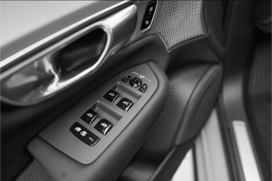 Volvo XC90 2.0 T8 Plug-in hybrid AWD Ultra Black Edition 7p B&W Pano Massage Stoelventilatie Trekhaak