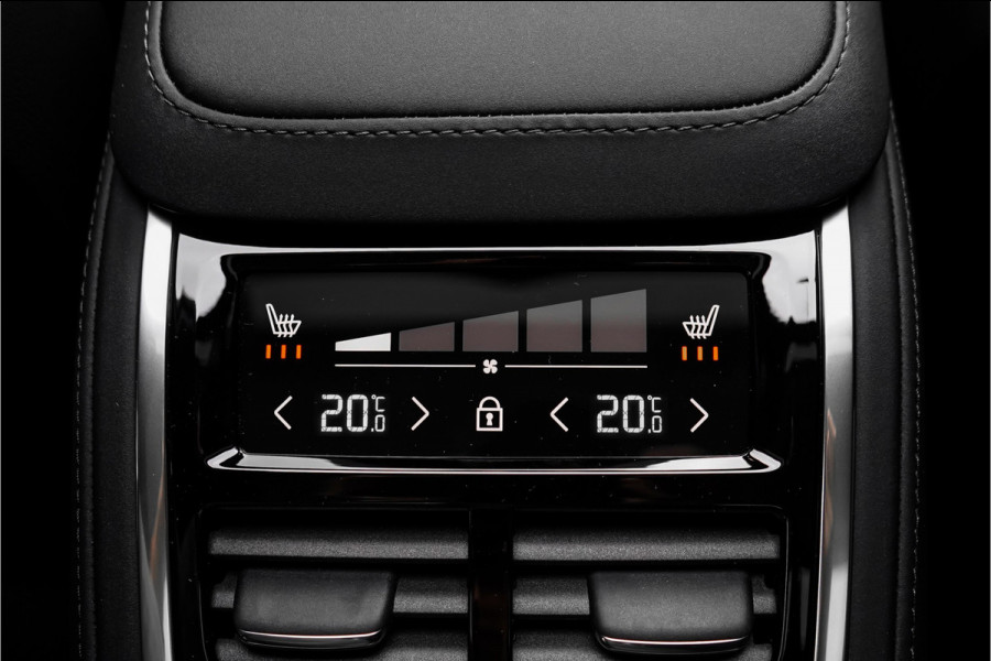 Volvo XC90 2.0 T8 Plug-in hybrid AWD Ultra Black Edition 7p B&W Pano Massage Stoelventilatie Trekhaak