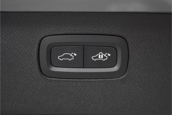 Volvo XC90 2.0 T8 Plug-in hybrid AWD Ultra Black Edition 7p B&W Pano Massage Stoelventilatie Trekhaak