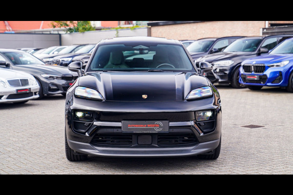 Porsche Macan 100 kWh | Camera | Panorama Dak | Groen Leder Interieur | Luchtvering | Stuurwielverwarming