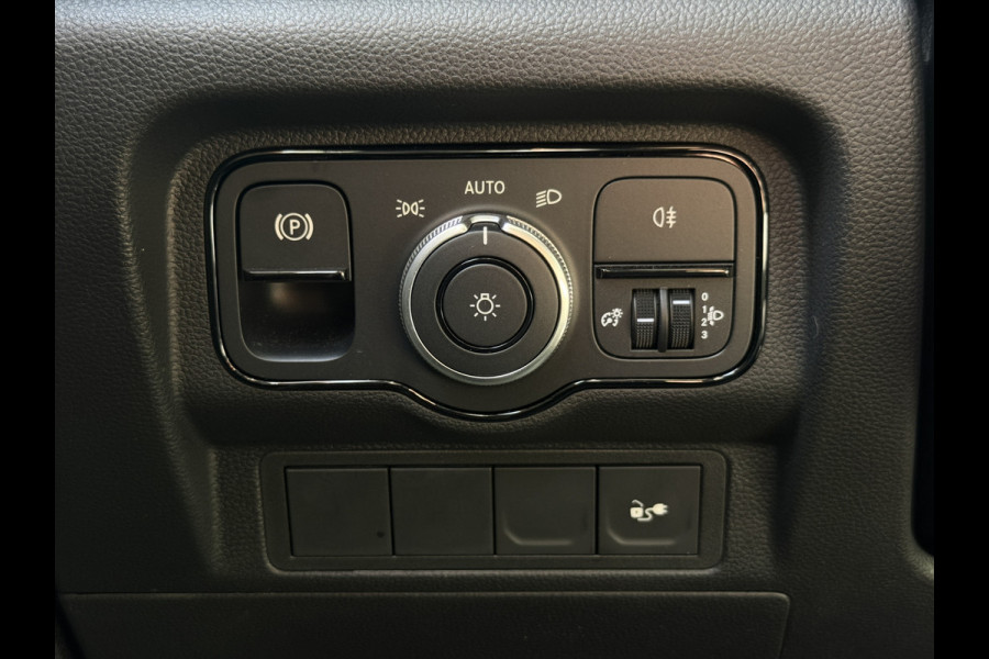 Mercedes-Benz eCitan 112 51kWh L2 284 WLTP 97.9% (SOH) Camera MBUX Trekhaak 75kW Snelladen Apple Carplay Cruise Control
