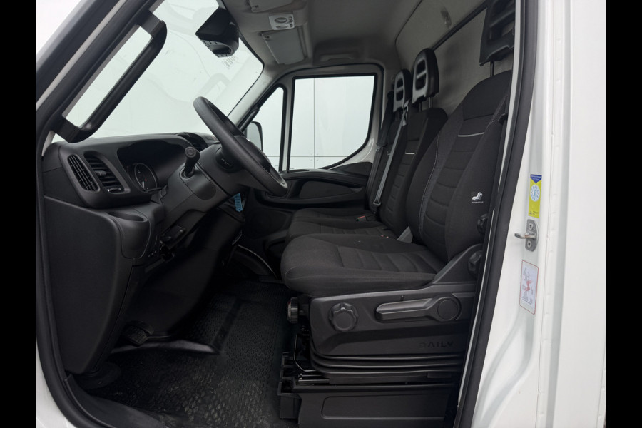 Iveco Daily 3.0 72C18 Automaat Luchtvering Dubbellucht 1000kg Laadklep Bakwagen Meubelbak Koffer