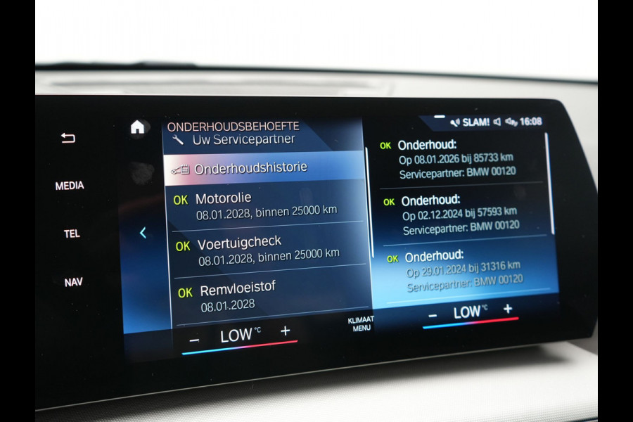 BMW X1 xDrive25e Sportline PHEV 245pk Dealer O.H. | Trekhaak Af Fabriek | Adaptive Cruise | Camera | Harman / Kardon | Lederen Sportstoelen Massage & Memory | Sfeerverlichting | Keyless | Blis | Stoelen & Stuur Verwarmd | Apple Carplay | Plug In Hybrid |