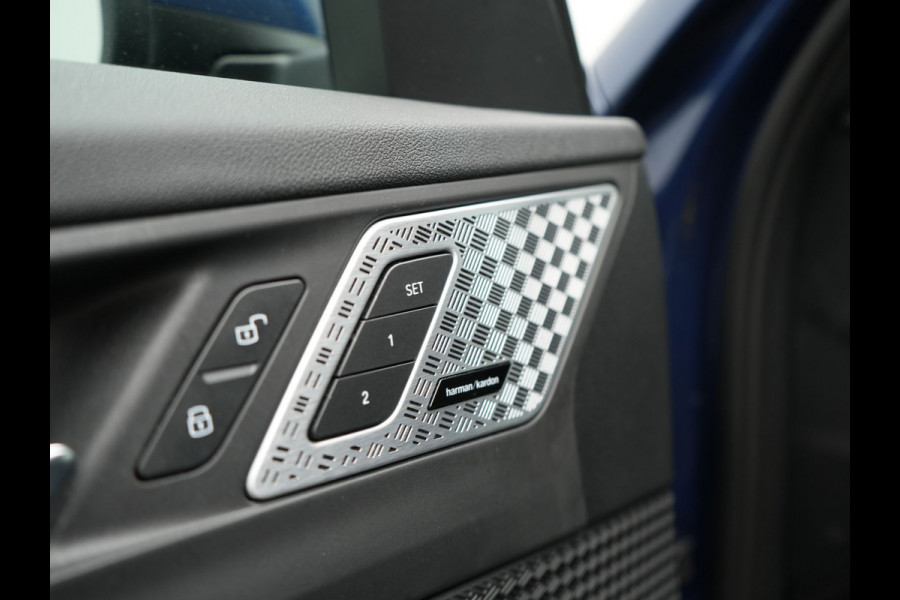 BMW X1 xDrive25e Sportline PHEV 245pk Dealer O.H. | Trekhaak Af Fabriek | Adaptive Cruise | Camera | Harman / Kardon | Lederen Sportstoelen Massage & Memory | Sfeerverlichting | Keyless | Blis | Stoelen & Stuur Verwarmd | Apple Carplay | Plug In Hybrid |