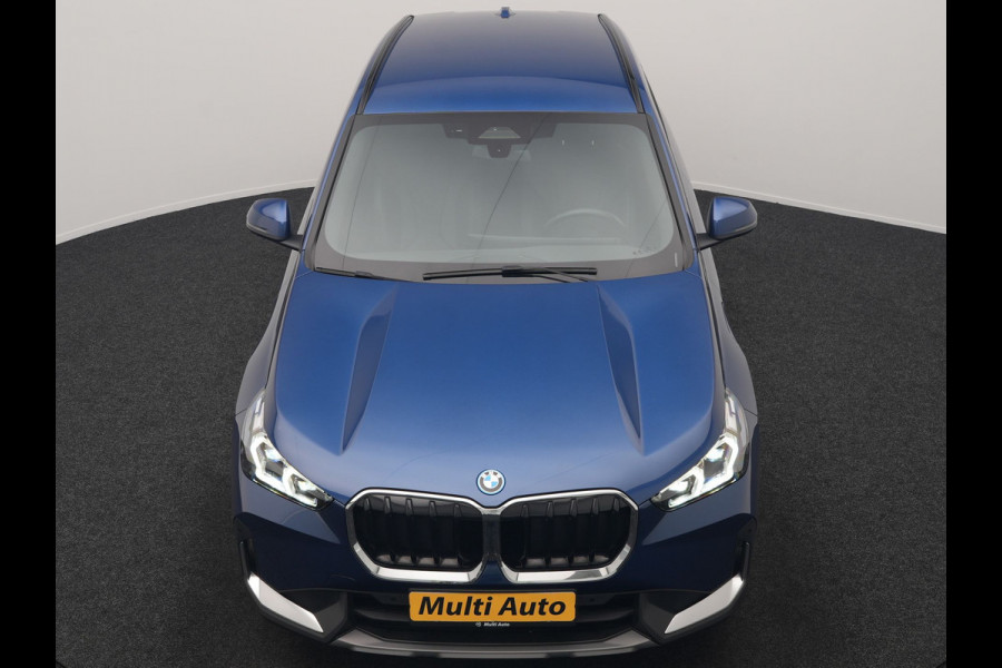BMW X1 xDrive25e Sportline PHEV 245pk Dealer O.H. | Trekhaak Af Fabriek | Adaptive Cruise | Camera | Harman / Kardon | Lederen Sportstoelen Massage & Memory | Sfeerverlichting | Keyless | Blis | Stoelen & Stuur Verwarmd | Apple Carplay | Plug In Hybrid |