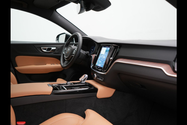Volvo V60 T6 AWD Plus Bright LONG RANGE PHEV 350pk Dealer O.H. | Trekhaak Af Fabriek | Panodak | Adaptive Cruise | 360 Camera | Lederen Sportstoelen Ventilatie & Memory | Keyless | Blis | Apple Carplay | Stoelen & Stuur Verwarmd | Google Assistent | DAB  | Plug In Hybrid |
