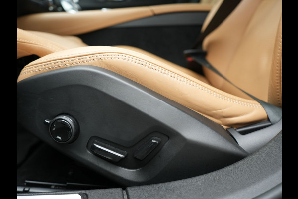 Volvo V60 T6 AWD Plus Bright LONG RANGE PHEV 350pk Dealer O.H. | Trekhaak Af Fabriek | Panodak | Adaptive Cruise | 360 Camera | Lederen Sportstoelen Ventilatie & Memory | Keyless | Blis | Apple Carplay | Stoelen & Stuur Verwarmd | Google Assistent | DAB  | Plug In Hybrid |