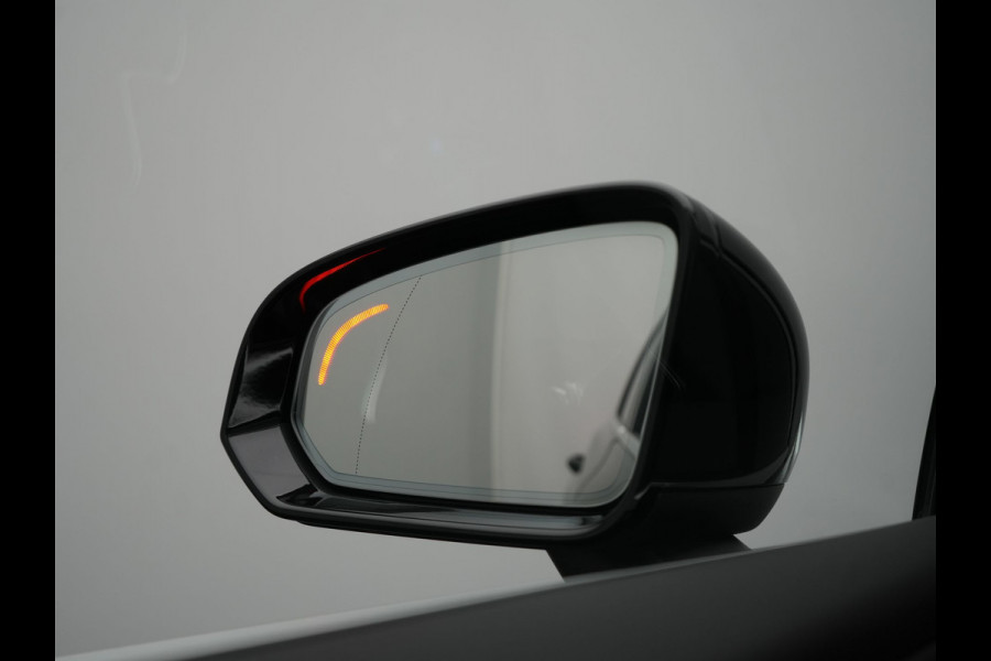 Volvo V60 T6 AWD Plus Bright LONG RANGE PHEV 350pk Dealer O.H. | Trekhaak Af Fabriek | Panodak | Adaptive Cruise | 360 Camera | Lederen Sportstoelen Ventilatie & Memory | Keyless | Blis | Apple Carplay | Stoelen & Stuur Verwarmd | Google Assistent | DAB  | Plug In Hybrid |