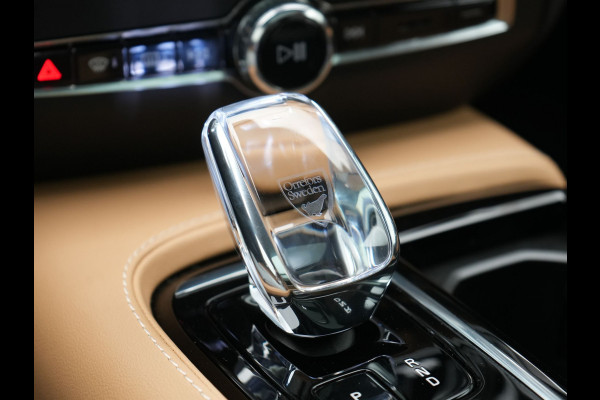 Volvo V60 T6 AWD Plus Bright LONG RANGE PHEV 350pk Dealer O.H. | Trekhaak Af Fabriek | Panodak | Adaptive Cruise | 360 Camera | Lederen Sportstoelen Ventilatie & Memory | Keyless | Blis | Apple Carplay | Stoelen & Stuur Verwarmd | Google Assistent | DAB  | Plug In Hybrid |