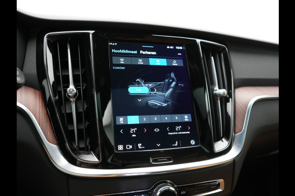 Volvo V60 T6 AWD Plus Bright LONG RANGE PHEV 350pk Dealer O.H. | Trekhaak Af Fabriek | Panodak | Adaptive Cruise | 360 Camera | Lederen Sportstoelen Ventilatie & Memory | Keyless | Blis | Apple Carplay | Stoelen & Stuur Verwarmd | Google Assistent | DAB  | Plug In Hybrid |