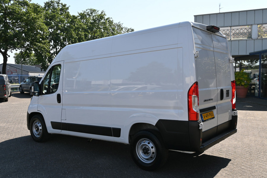 Fiat Ducato L2H2 2.2 MultiJet 140 pk 3.5t Camera, Cruise control, 270 Graden deuren