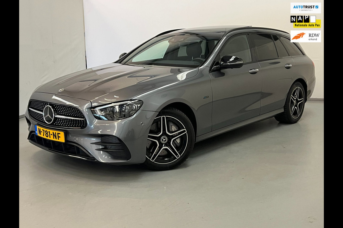 Mercedes-Benz E-Klasse Estate 300de / AMG / Pano / Burmester / Memory