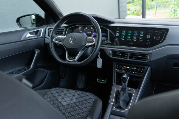 Volkswagen Polo 1.0 TSI R-Line / Virtual Cockpit/ Cruise Control/ Touch Navigatie/ 70kW (96PK)