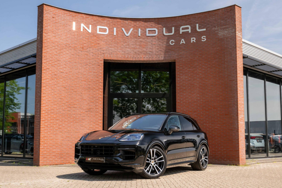 Porsche Cayenne 3.0 E-Hybrid Sport-Design Sportuitlaat Display