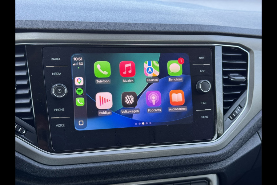 Volkswagen T-Roc 1.5 TSI Sport | Carplay/Android, ACC, Navi, Clima, PDC, Trekhaak |