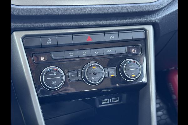 Volkswagen T-Roc 1.5 TSI Sport | Carplay/Android, ACC, Navi, Clima, PDC, Trekhaak |