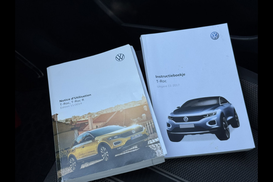 Volkswagen T-Roc 1.5 TSI Sport | Carplay/Android, ACC, Navi, Clima, PDC, Trekhaak |