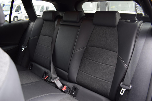 Toyota Corolla Touring Sports 1.8 Hybrid Business Plus | Carplay | Camera | Stoelverwarming