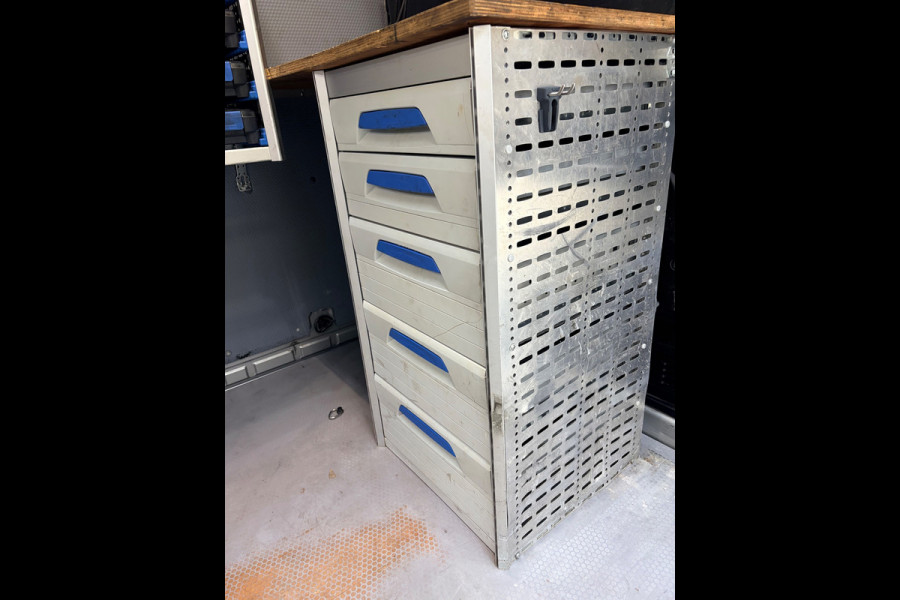 Ford Transit Automaat Servicewagen 350 2.0 TDCI 131PK euro6 L2H2 3Persoons Trend, Sortimo werkplaats inrichting, RIJKLAARPRIJS