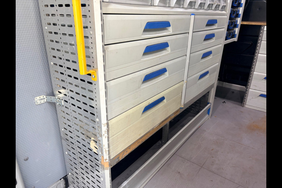Ford Transit Automaat Servicewagen 350 2.0 TDCI 131PK euro6 L2H2 3Persoons Trend, Sortimo werkplaats inrichting, RIJKLAARPRIJS