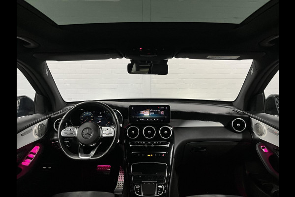 Mercedes-Benz GLC 300e 4MATIC AMG-line Trekhaak | Open dak | Burmester | Stoelverwarming | Sfeerverlichting | 360 camera | Cruise control | Carplay