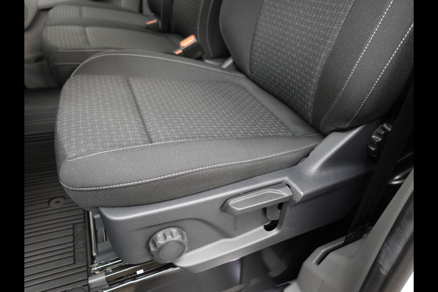 Ford Transit Custom 300 2.0 TDCI L2H1 Automaat Trend NIEUW MODEL! Airco Cruise Control Navigatie Parkeersensoren Camera Carplay/Android Auto