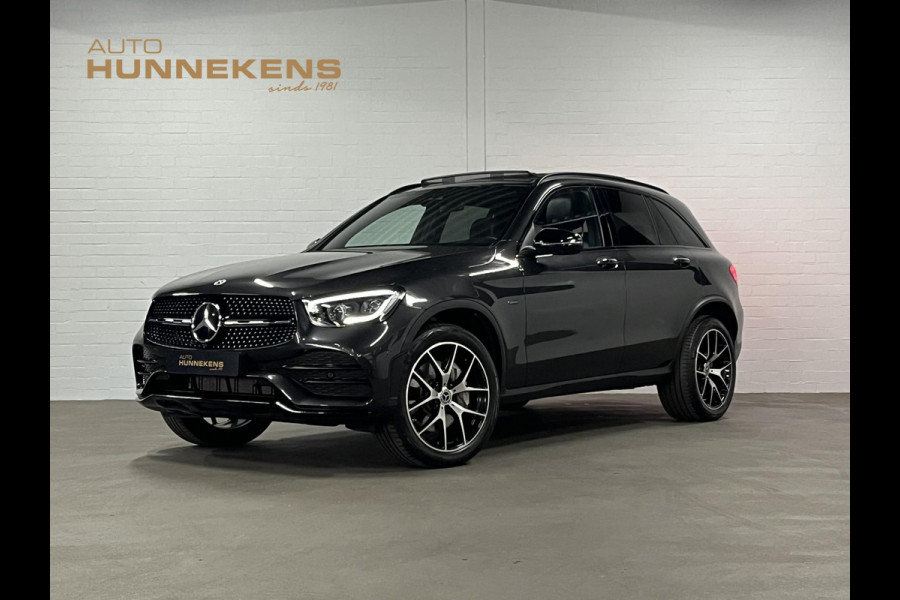 Mercedes-Benz GLC 300e 4MATIC AMG-line Trekhaak | Open dak | Burmester | Stoelverwarming | Sfeerverlichting | 360 camera | Cruise control | Carplay
