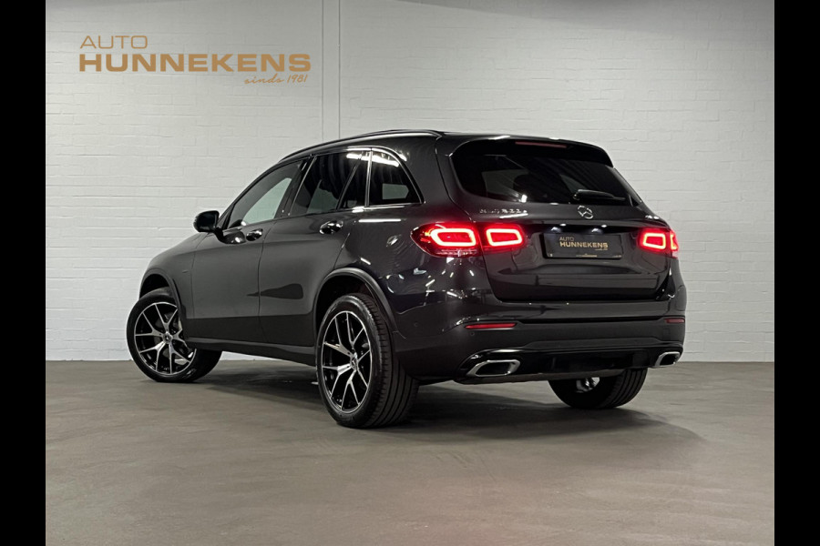 Mercedes-Benz GLC 300e 4MATIC AMG-line Trekhaak | Open dak | Burmester | Stoelverwarming | Sfeerverlichting | 360 camera | Cruise control | Carplay