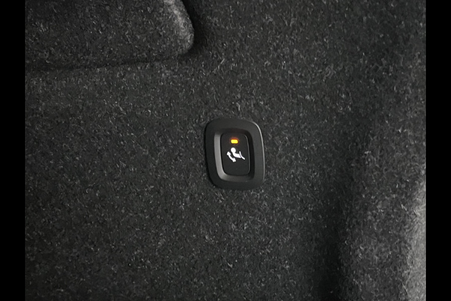Volvo XC40 1.5 T5 Recharge R-Design Trekhaak | Harman/Kardon |  Stoel-/Stuurverwarming | Cruise-/Climate control | Achteruitrij camera | Carplay | Leder/Alcantara