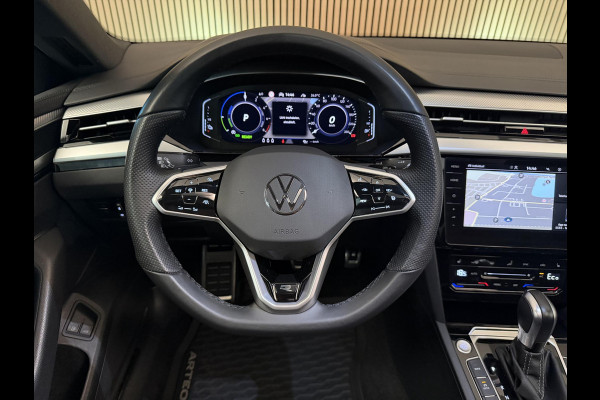 Volkswagen Arteon 1.4 TSI eHybrid 218PK R-Line | Panodak | Trekhaak | 19 Inch | LED | Incl. garantie
