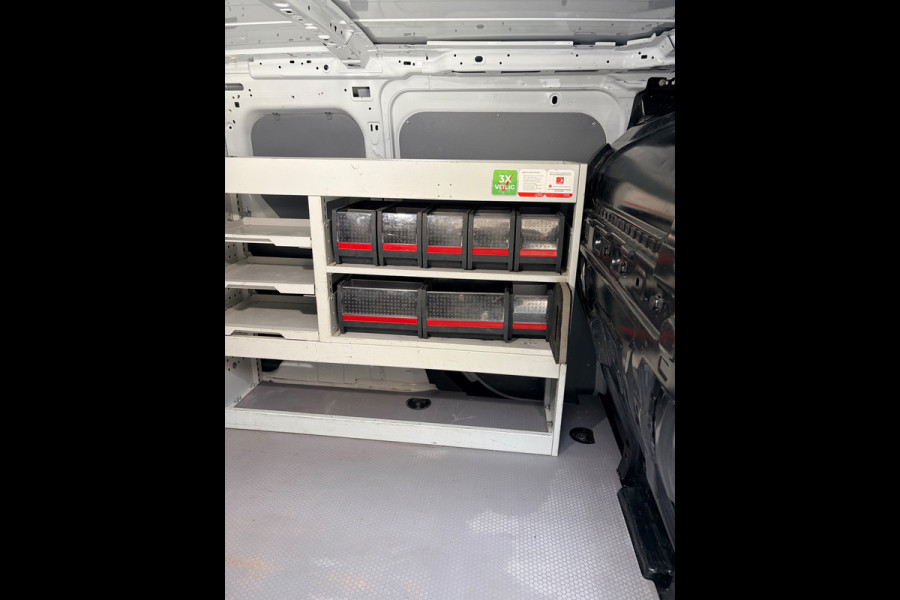 Ford Transit Connect Automaat 1.5 EcoBlue 100PK L1H1 Trend 3persoons, Airco, Imperiaal, Inrichting, Trekhaak, RIJKLAARPRIJS!