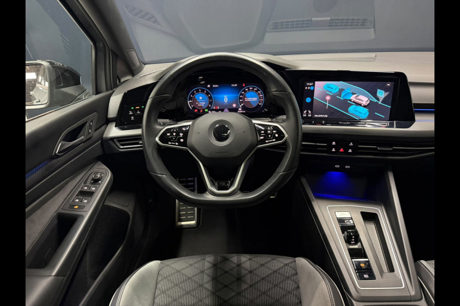 Volkswagen Golf 1.5 eTSI R-Line Business Pano Keyless Trekhaak IQ Camera Sfeerverlichting