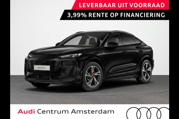 Audi Q6 Sportback e-tron S edition 83Kwh 252 pk | Glazen panoramadak | Exterieurpakket zwart | Trekhaak, mechanisch draaibaar | S line zwart leder-kunstleder |