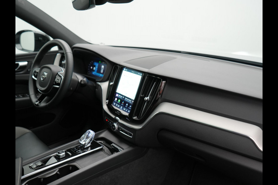 Volvo XC60 T6 AWD Plus Dark LONG RANGE PHEV 350pk Dealer O.H. | Panodak | 360 Camera | Sportstoelen Memory & Verwarmd | Keyless | Google Assistent | Stuur Verwarmd | Apple Carplay | Cruise Control | DAB | Plug In Hybrid |