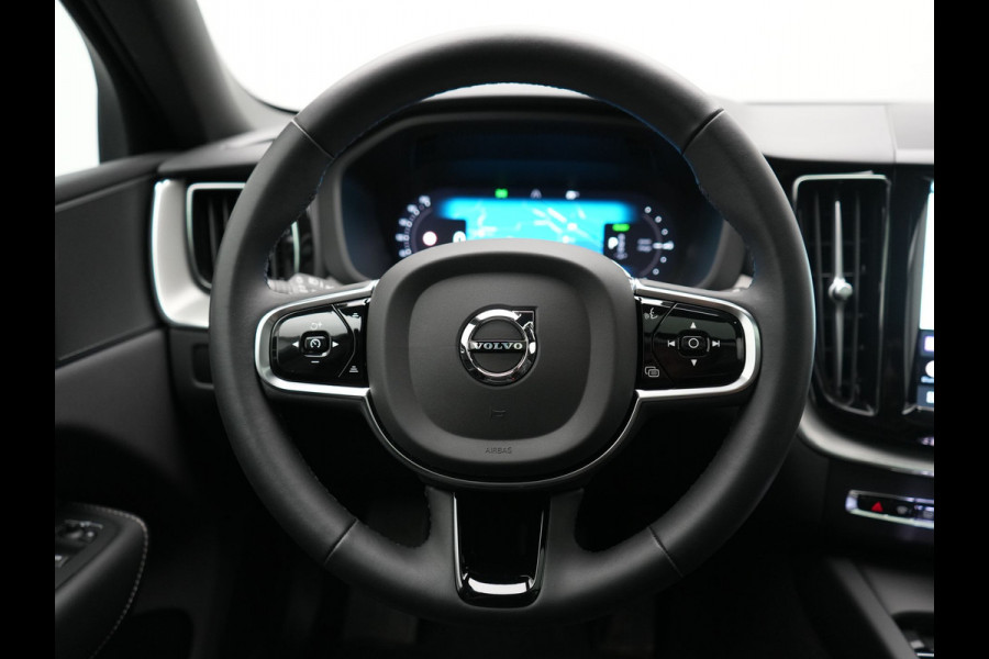 Volvo XC60 T6 AWD Plus Dark LONG RANGE PHEV 350pk Dealer O.H. | Panodak | 360 Camera | Sportstoelen Memory & Verwarmd | Keyless | Google Assistent | Stuur Verwarmd | Apple Carplay | Cruise Control | DAB | Plug In Hybrid |