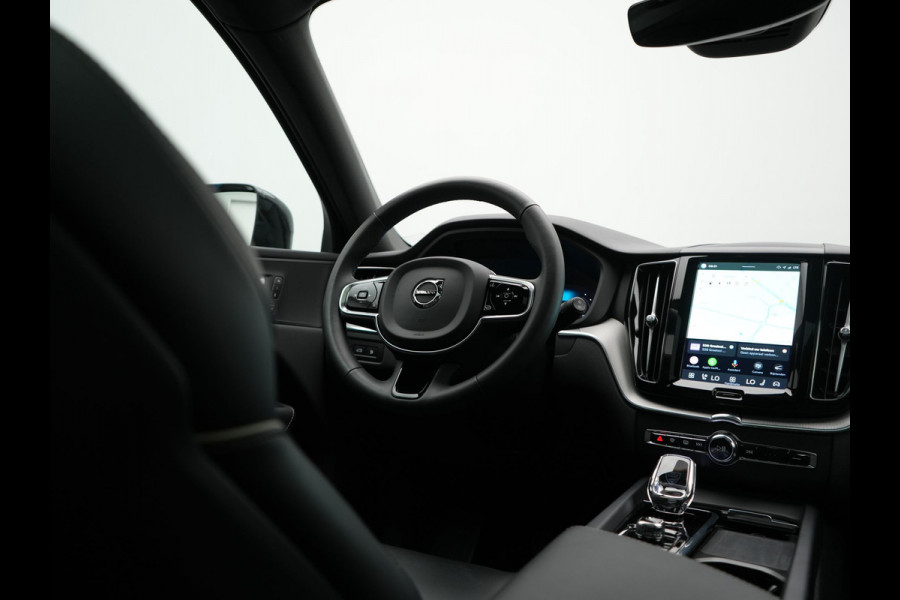 Volvo XC60 T6 AWD Plus Dark LONG RANGE PHEV 350pk Dealer O.H. | Panodak | 360 Camera | Sportstoelen Memory & Verwarmd | Keyless | Google Assistent | Stuur Verwarmd | Apple Carplay | Cruise Control | DAB | Plug In Hybrid |