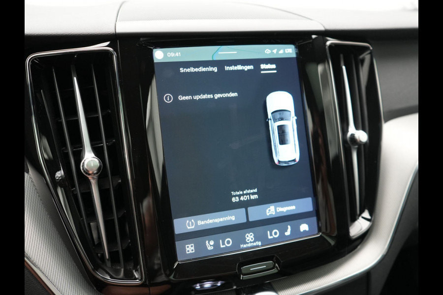 Volvo XC60 T6 AWD Plus Dark LONG RANGE PHEV 350pk Dealer O.H. | Panodak | 360 Camera | Sportstoelen Memory & Verwarmd | Keyless | Google Assistent | Stuur Verwarmd | Apple Carplay | Cruise Control | DAB | Plug In Hybrid |