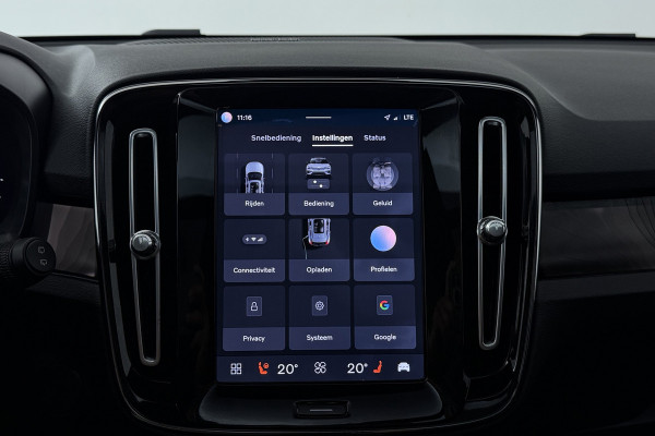 Volvo XC40 Recharge Ultimate 70 kWh (PANORAMADAK, SOH 92,5%, STUUR-/STOELVERWARMING, 360 CAMERA, DEALER ONDERHOUDEN, 1e EIGENAAR)