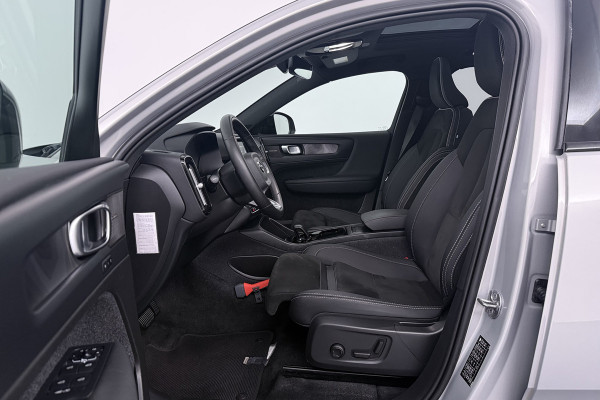 Volvo XC40 Recharge Ultimate 70 kWh (PANORAMADAK, SOH 92,5%, STUUR-/STOELVERWARMING, 360 CAMERA, DEALER ONDERHOUDEN, 1e EIGENAAR)